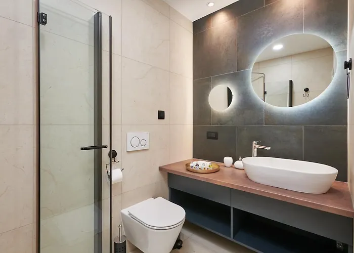 Artium Luxury *